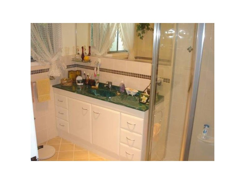 27 Hodgens Street, Caloundra QLD 4551