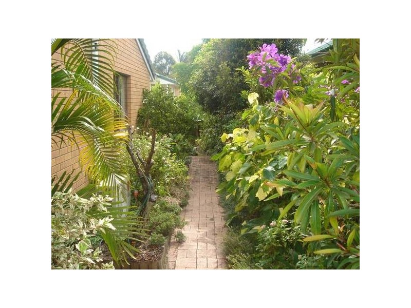 27 Hodgens Street, Caloundra QLD 4551