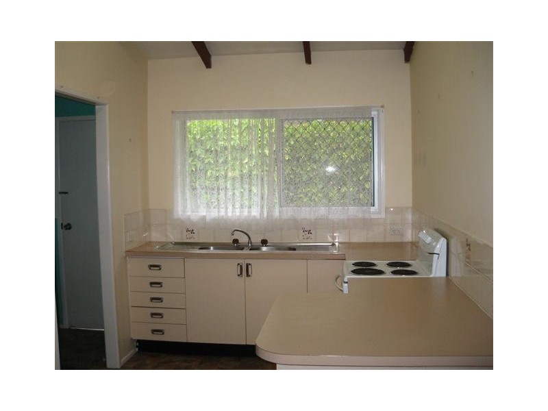 2/3 Beausang Street, Caloundra QLD 4551