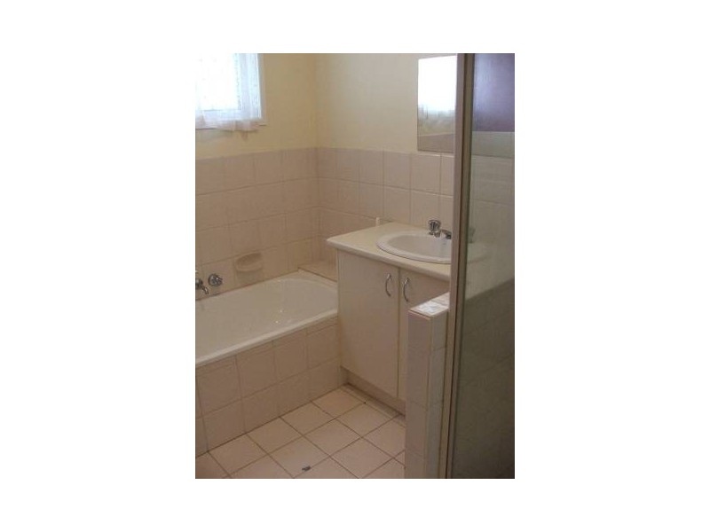 2/3 Beausang Street, Caloundra QLD 4551