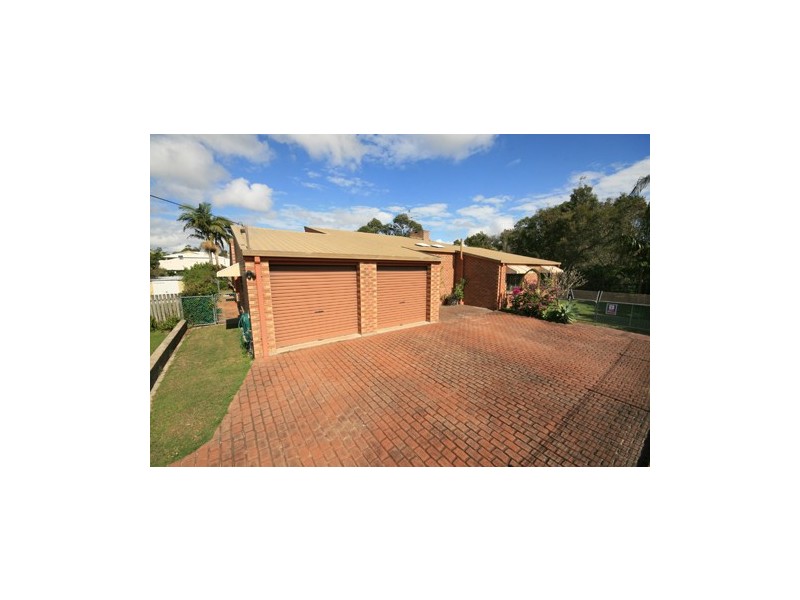 6 Ambako Place, Golden Beach QLD 4551