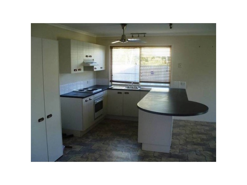 21 Lakeshore Place, Caloundra QLD 4551