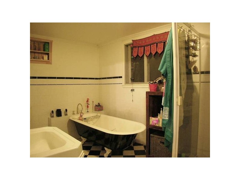 606 Glenview Road, Glenview QLD 4553