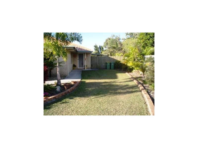 2/18 Traill Crescent, Currimundi QLD 4551