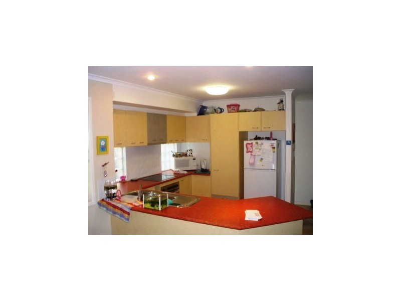 2/18 Traill Crescent, Currimundi QLD 4551