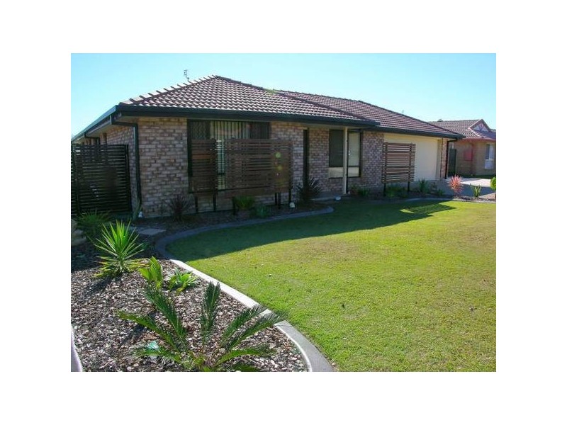 4 Village Way, Little Mountain QLD 4551
