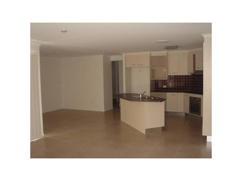 1 Barrine Street, Caloundra West QLD 4551
