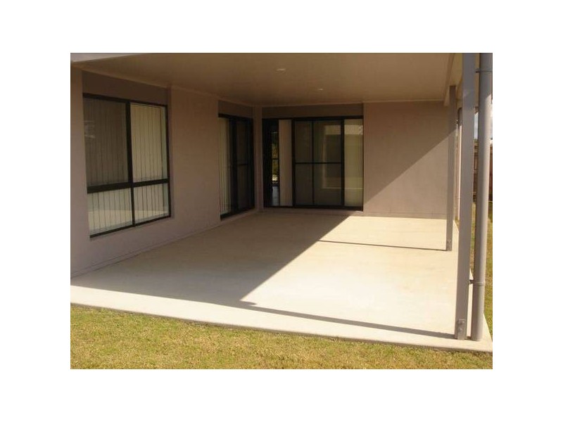 11 Gallery Place, Little Mountain QLD 4551