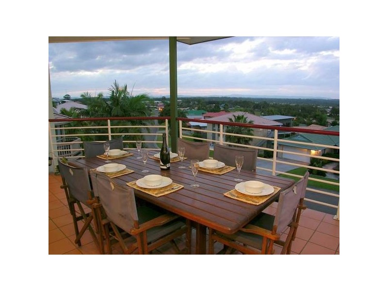 8 Harrier Street, Aroona QLD 4551