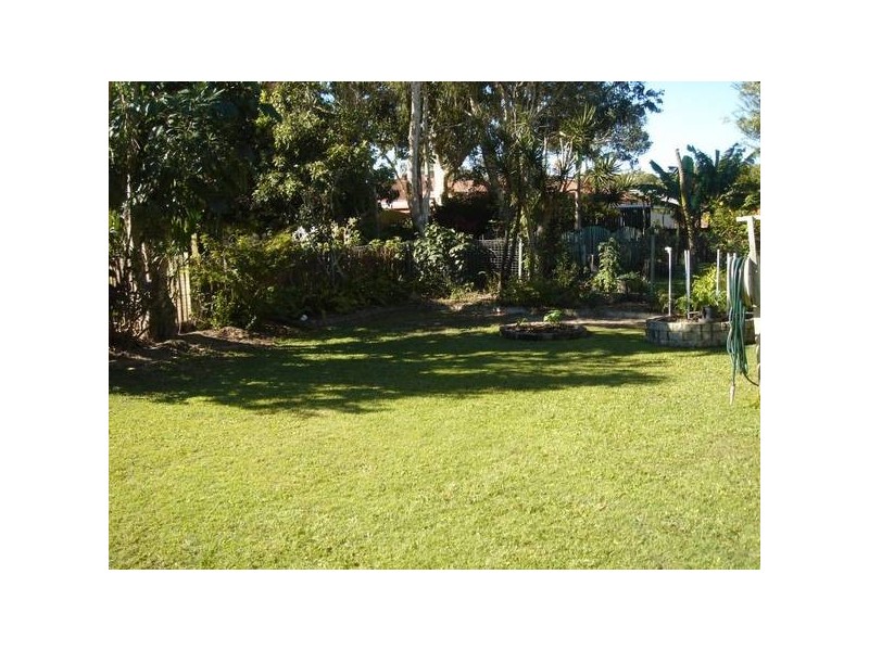 35 Nelson Street, Golden Beach QLD 4551