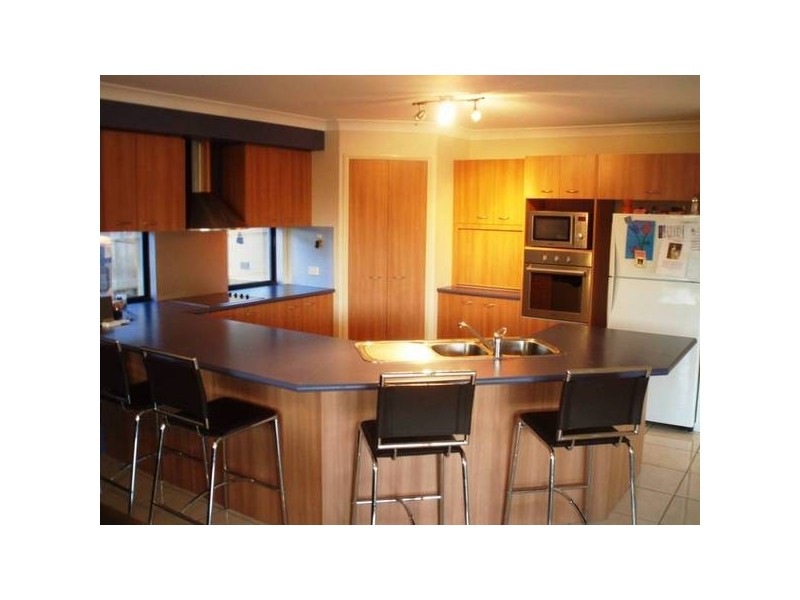 3 Margarita Court, Kawana Island QLD 4575