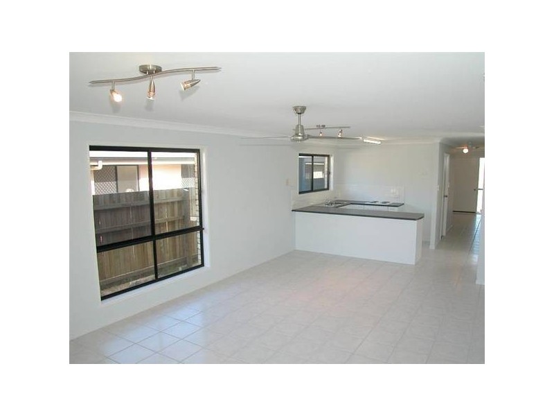 6 Samson Crescent, Caloundra West QLD 4551