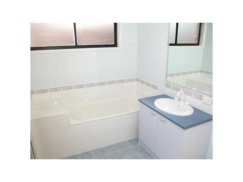 6 Samson Crescent, Caloundra West QLD 4551