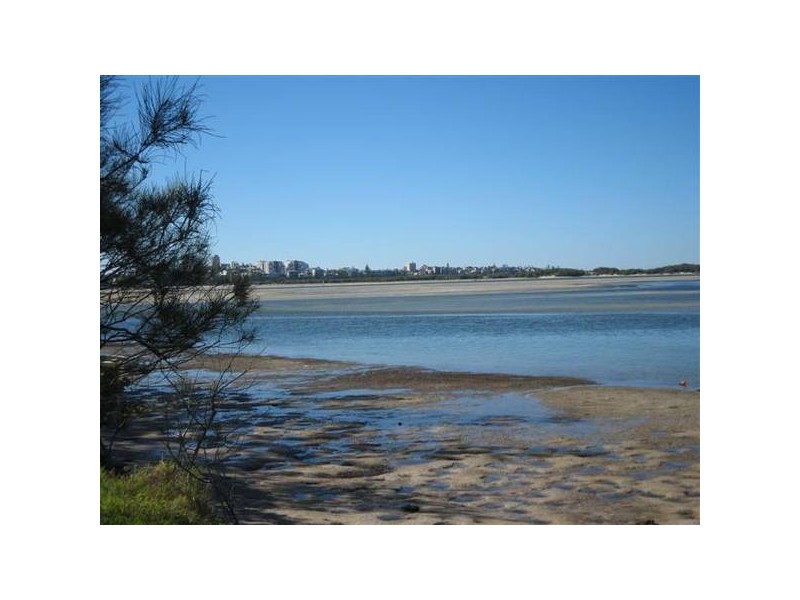 1/68 Landsborough Parade, Golden Beach QLD 4551