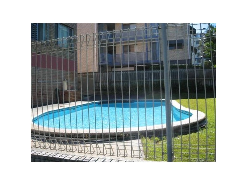 2/16 Moreton Parade, Kings Beach QLD 4551