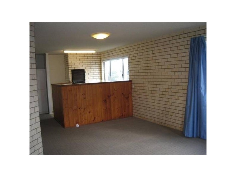 2/16 Moreton Parade, Kings Beach QLD 4551