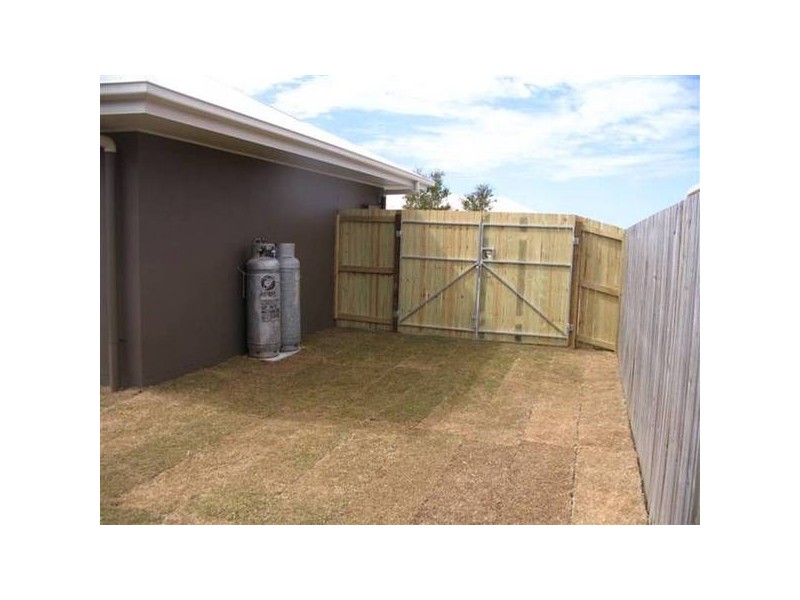 13 Rawson Street, Caloundra West QLD 4551