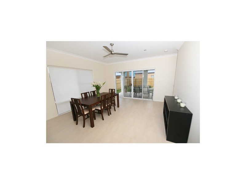27 Howitt Street, Caloundra QLD 4551