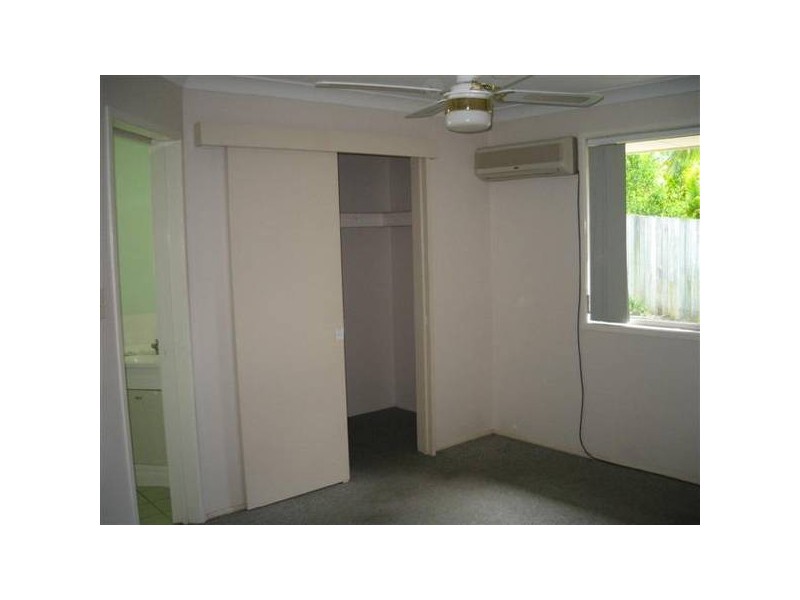 2/12 Parklands Blvd, Little Mountain QLD 4551