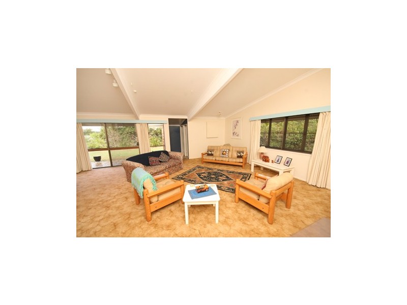 6 Ambako Place, Caloundra QLD 4551