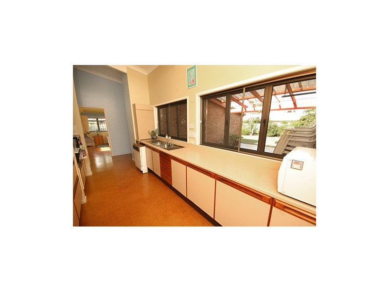 6 Ambako Place, Caloundra QLD 4551