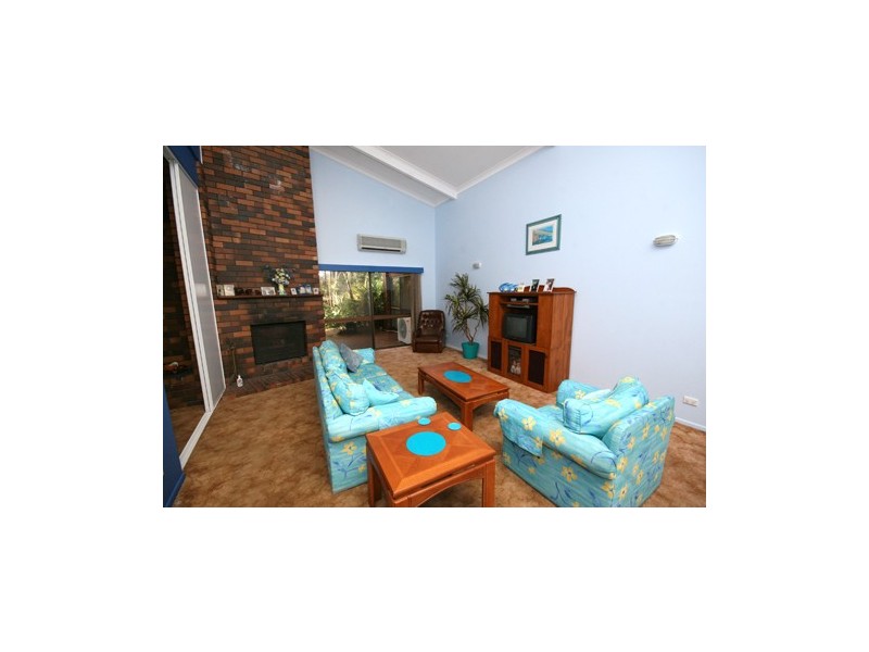 6 Ambako Place, Caloundra QLD 4551