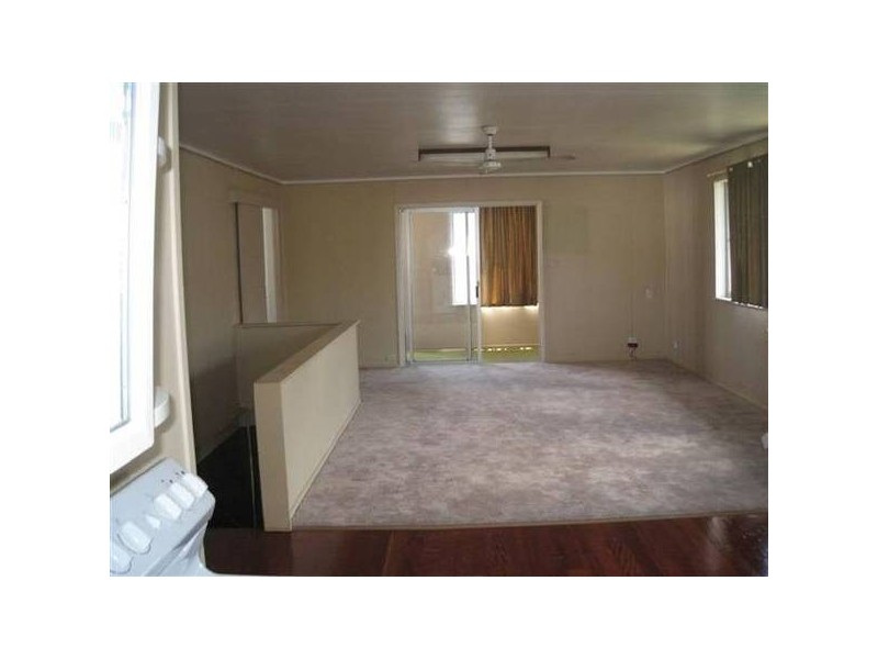 61 Palmer Avenue, Golden Beach QLD 4551