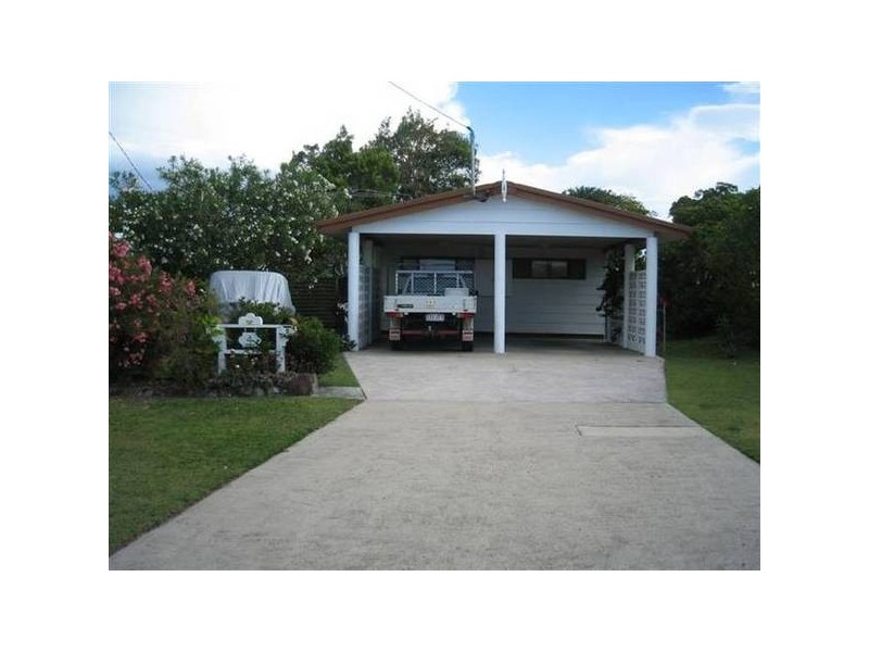 1/4 Birdwood Street, Golden Beach QLD 4551