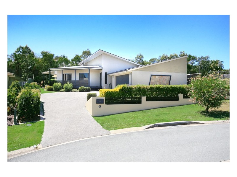 9 The Parkway, Aroona QLD 4551