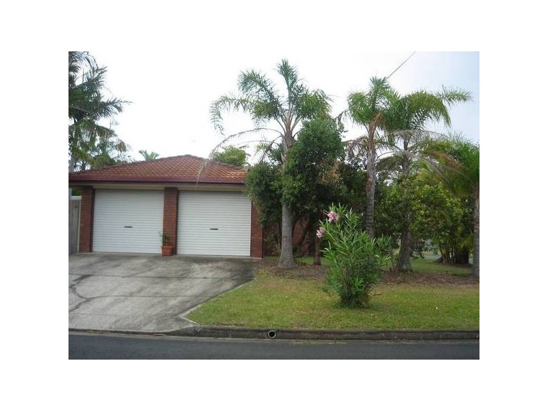 16 Parari Street, Warana QLD 4575