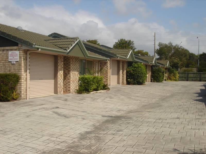 2/100 Beerburrum Street, Dicky Beach QLD 4551