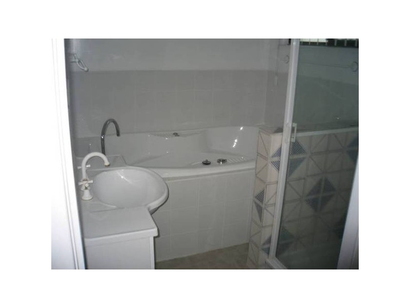 1/4 North Street, Golden Beach QLD 4551