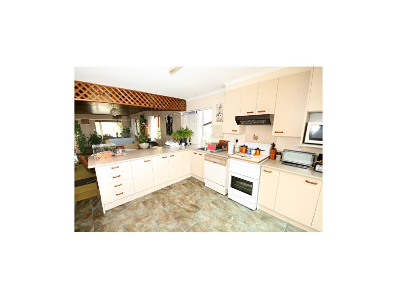 67 Arthur Street, Caloundra QLD 4551