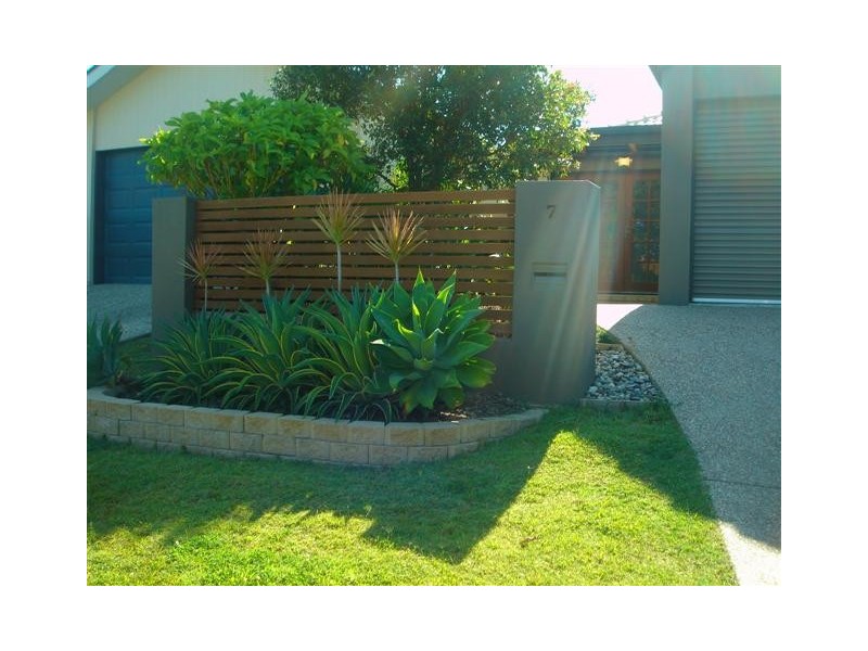 7 Minker Street, Caloundra West QLD 4551