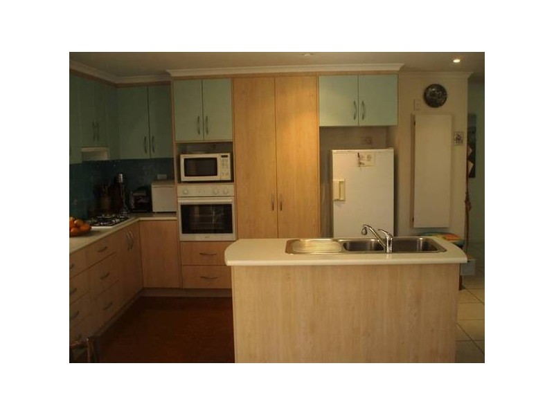 2/11 Suller Street, Caloundra QLD 4551