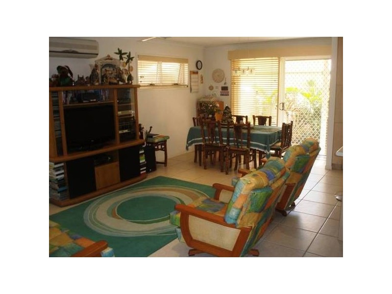 2/11 Suller Street, Caloundra QLD 4551