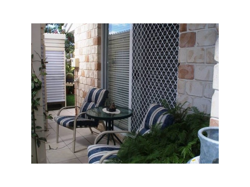2/11 Suller Street, Caloundra QLD 4551