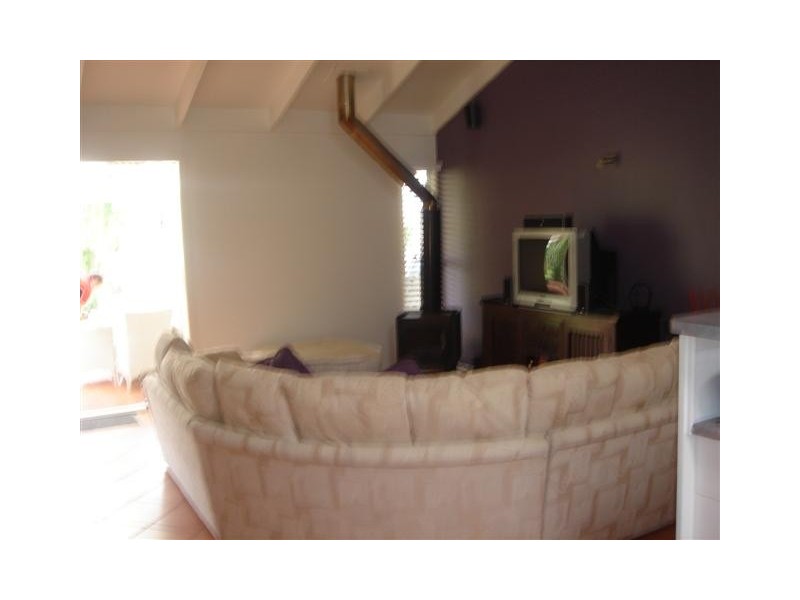 657 Nicklin Way, Warana QLD 4575