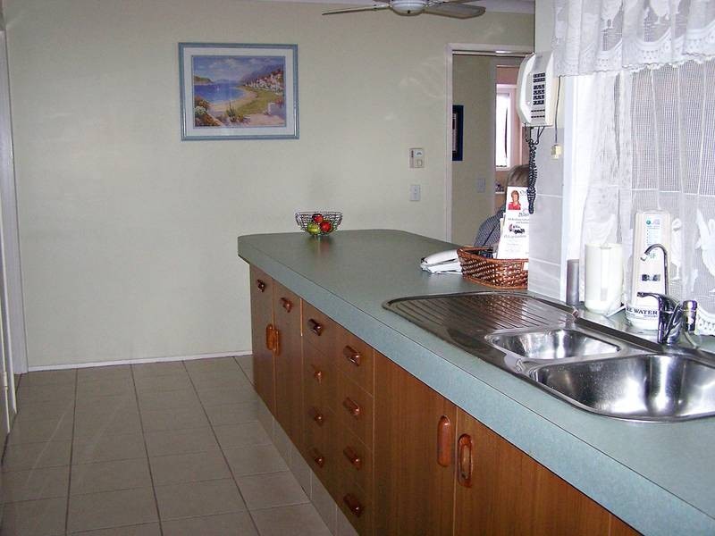 30 Avocado Street, Elanora QLD 4221