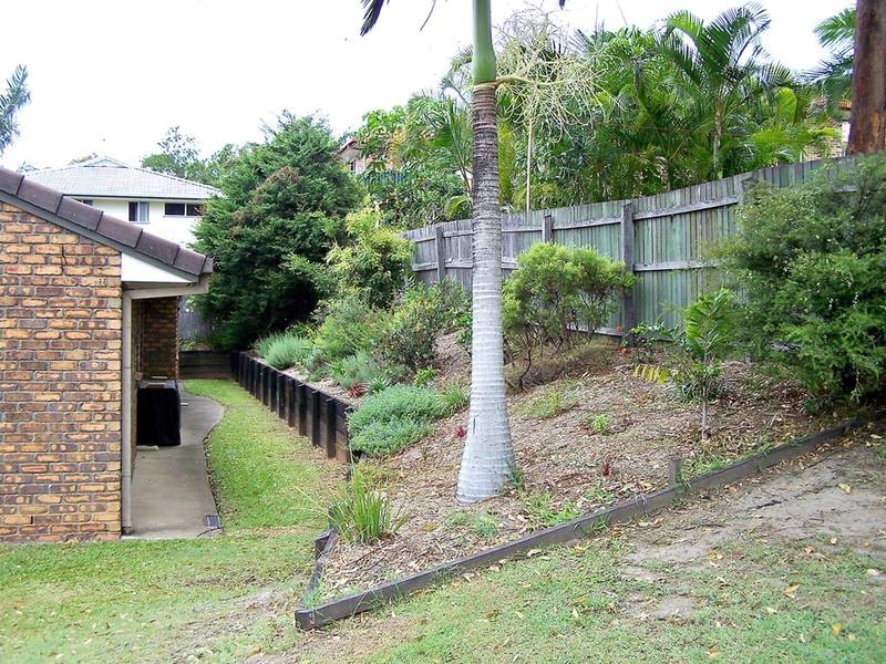 22 Rees Court, Elanora QLD 4221