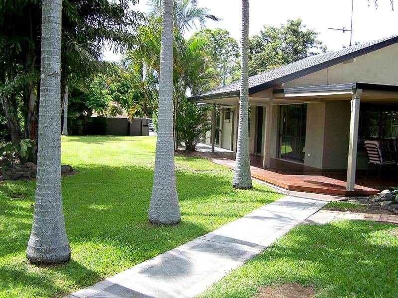 157 Currumbin Creek Road, Currumbin Waters QLD 4223