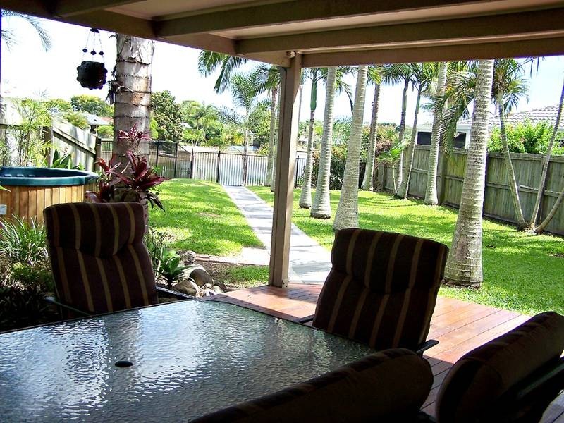 157 Currumbin Creek Road, Currumbin Waters QLD 4223