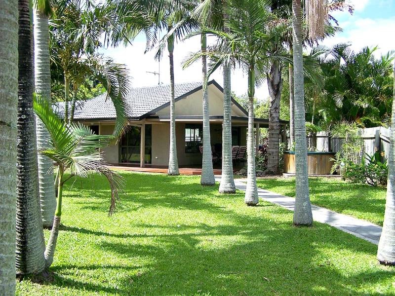 157 Currumbin Creek Road, Currumbin Waters QLD 4223