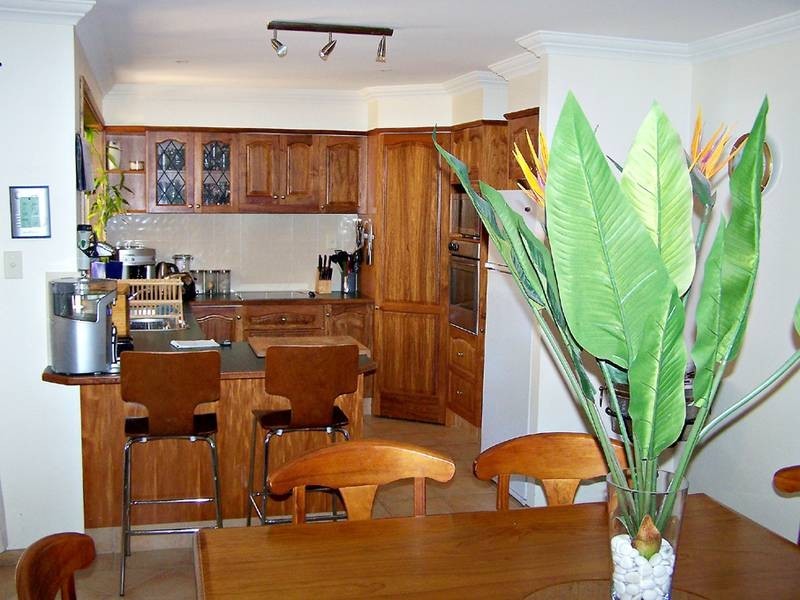 65 Silverglade Drive, Elanora QLD 4221