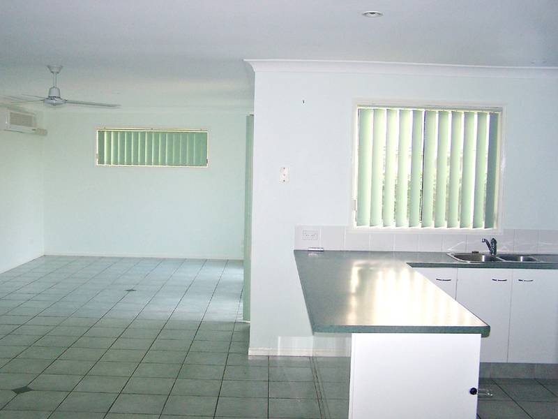 24 Tipuana Drive, Elanora QLD 4221