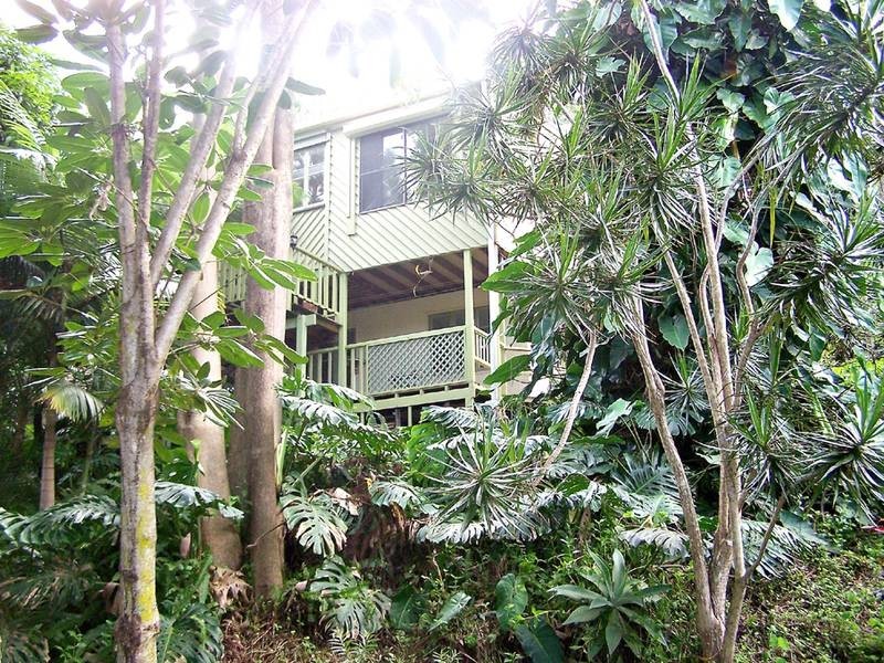 20 Hoffschildt Drive, Currumbin Waters QLD 4223