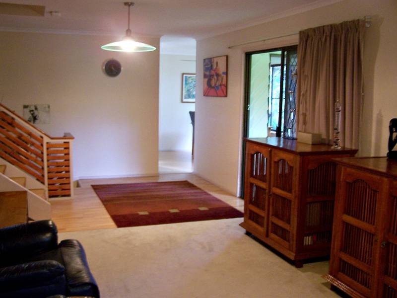 20 Hoffschildt Drive, Currumbin Waters QLD 4223