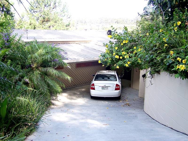 20 Hoffschildt Drive, Currumbin Waters QLD 4223