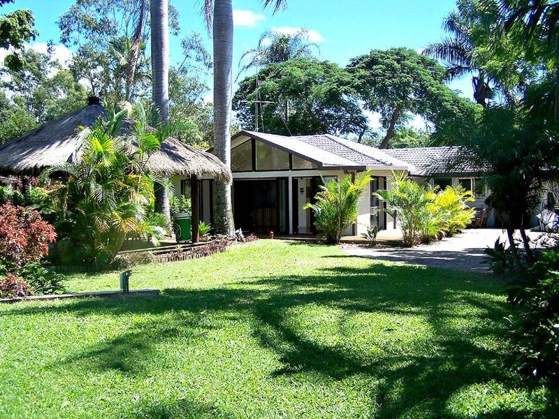 8 Tierney Drive, Currumbin Waters QLD 4223