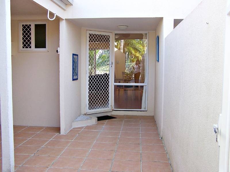 9/2 Coolgardie Street, Elanora QLD 4221